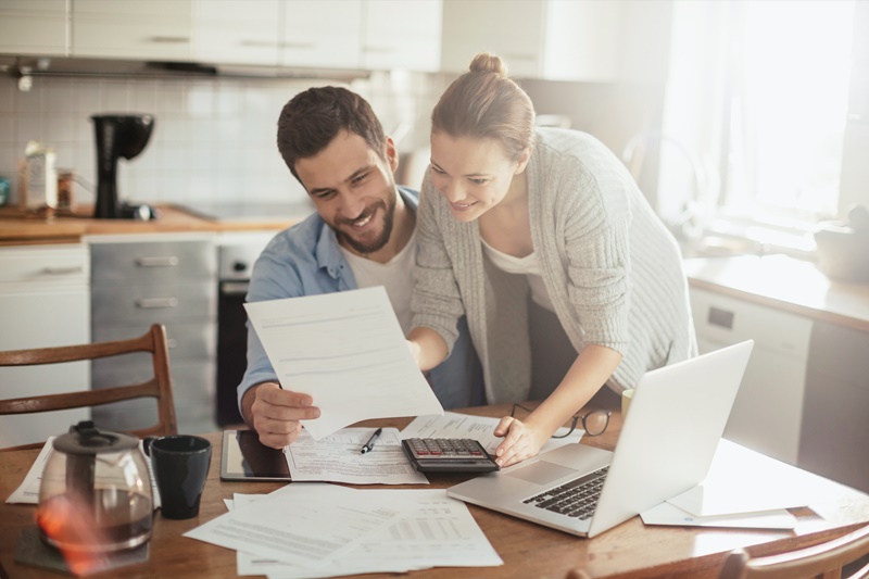 Recém-casados: Dicas de planejamento financeiro familiar